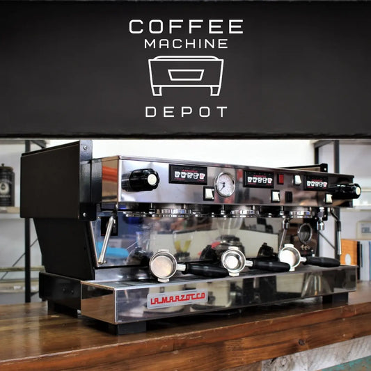 La Marzocco Linea AV - 3 Group Matte Black - 2015 La Marzocco